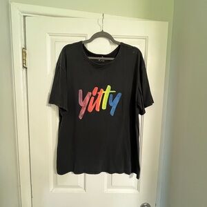 Yitty Signature Tee - L